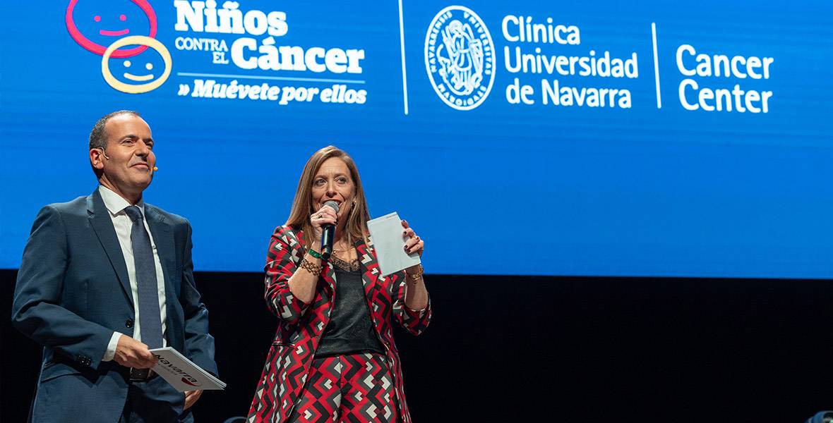 Roberto Cámara y Pilar Lorenzo, presentadores de la X Gala de Niños contra el Cáncer. Clínica Universidad de Navarra